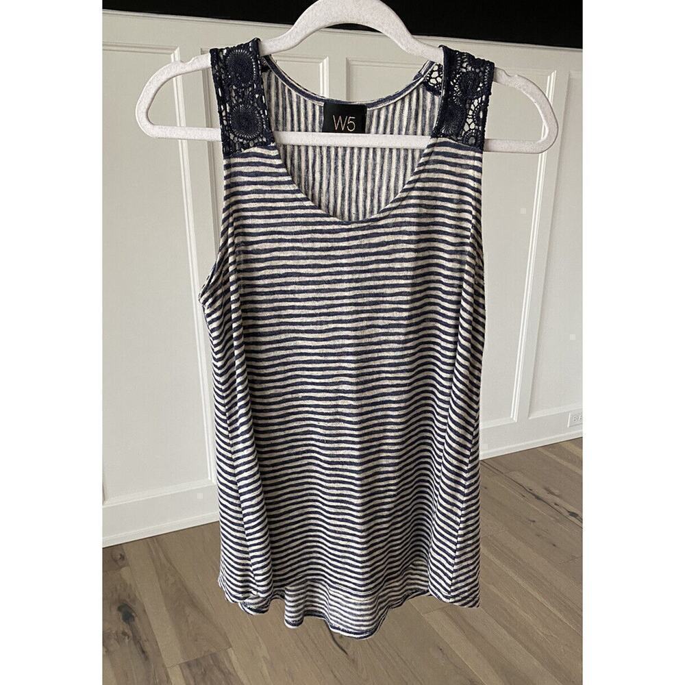 W5 Womens Navy and Gray Striped Lace Sleeveless Swing Tank Top Size Small